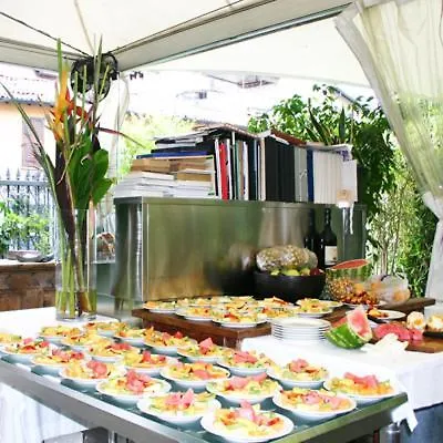 Nine Ξενοδοχείο 3*